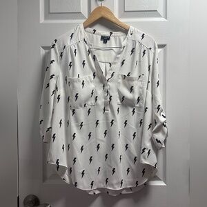 torrid White Blouse with Black Lightning Bolt Print